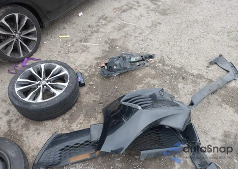 2017 Toyota Corolla Xse z USA, uszkodzony, nr VIN 2T1BURHE4HC938604